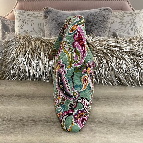 VERA BRADLEY Tutti Frutti 2013 Snap Curvy Tote Tall Snap Green Pink Paisley - Picture 5 of 12